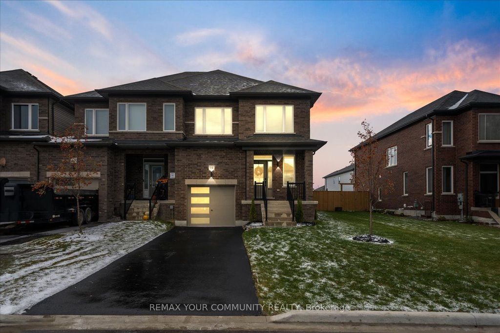 Photo of 14 Lisa Street, Wasaga Beach, ON L9E 0K8 (MLS # S12750932)