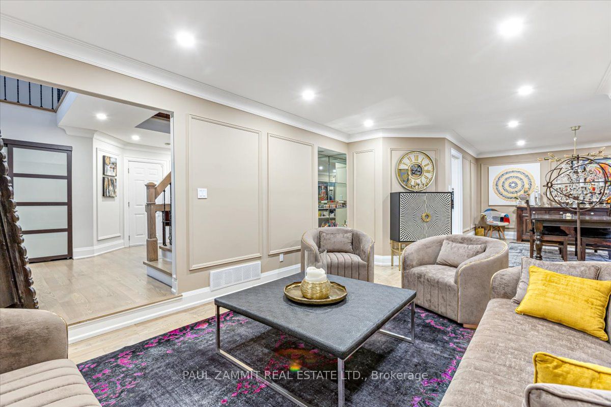 20 Ladyslipper Court