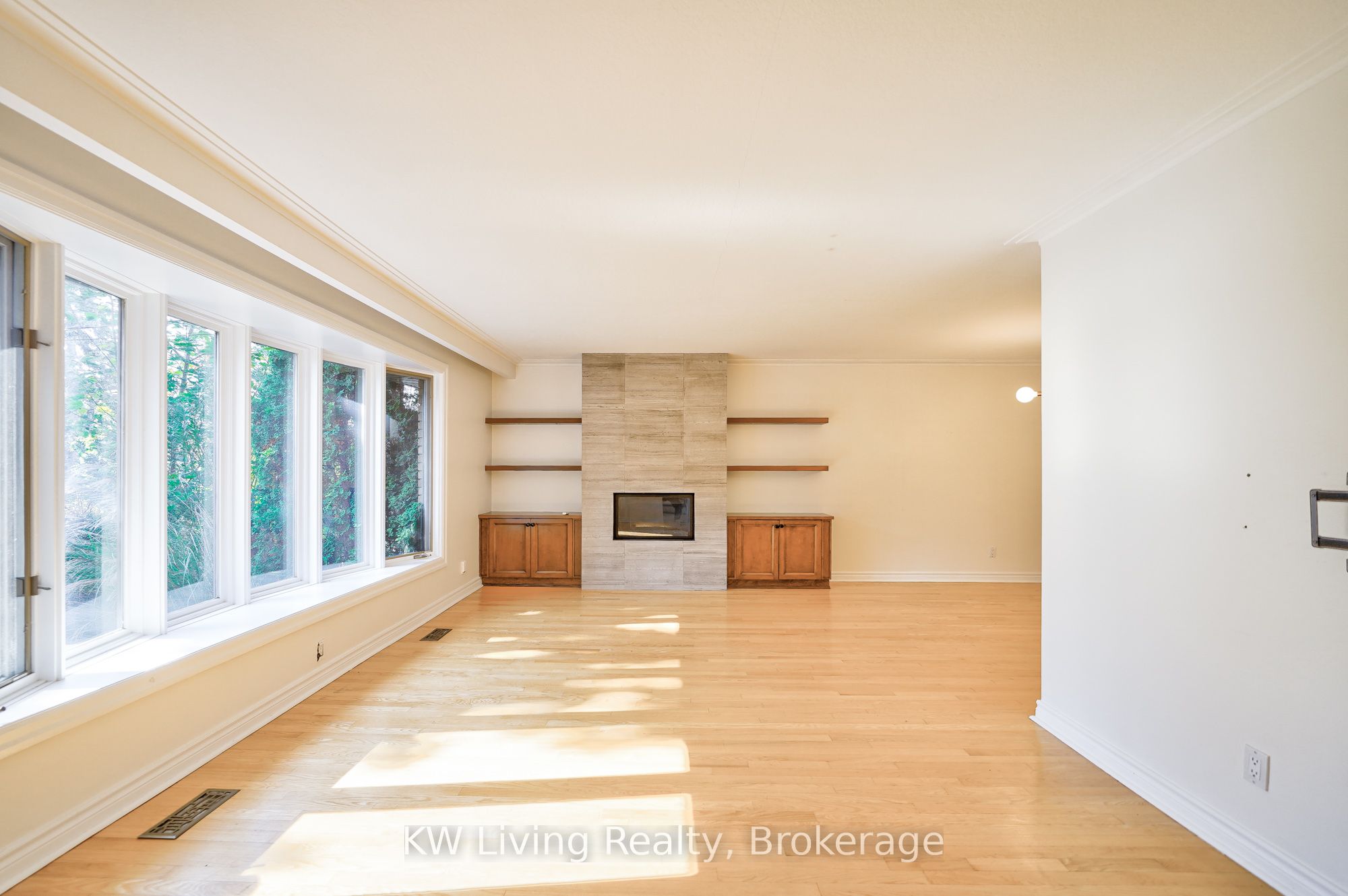 6 Hillavon Drive