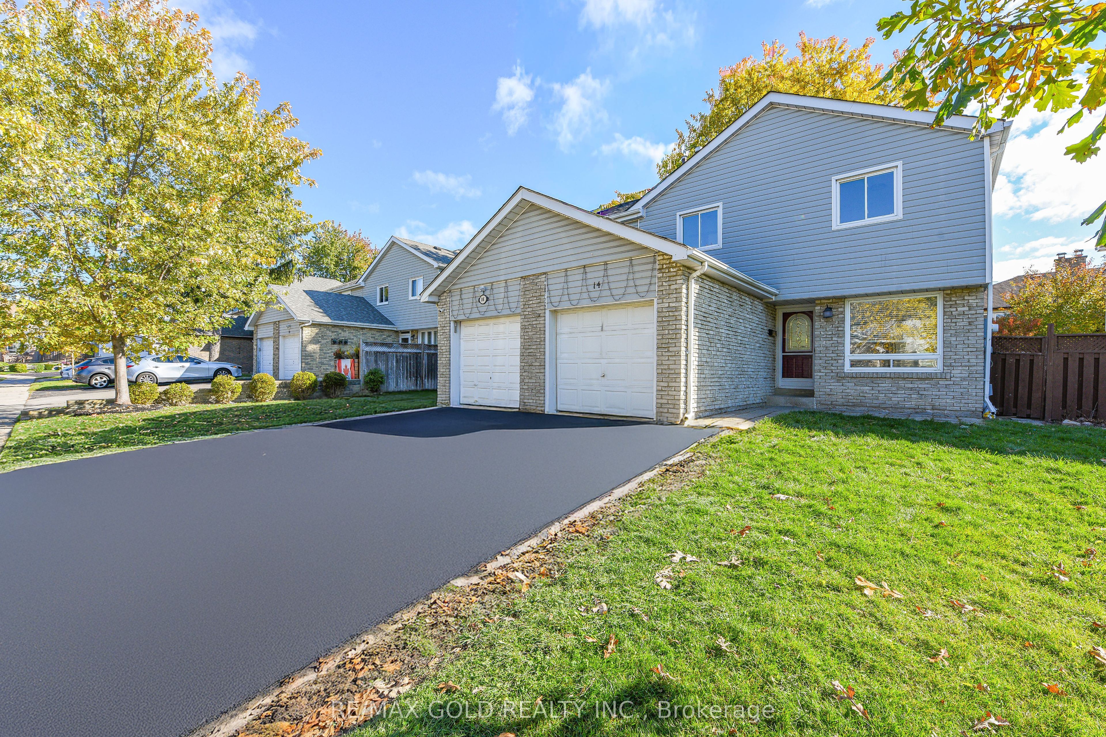 14 Nottawasaga Crescent