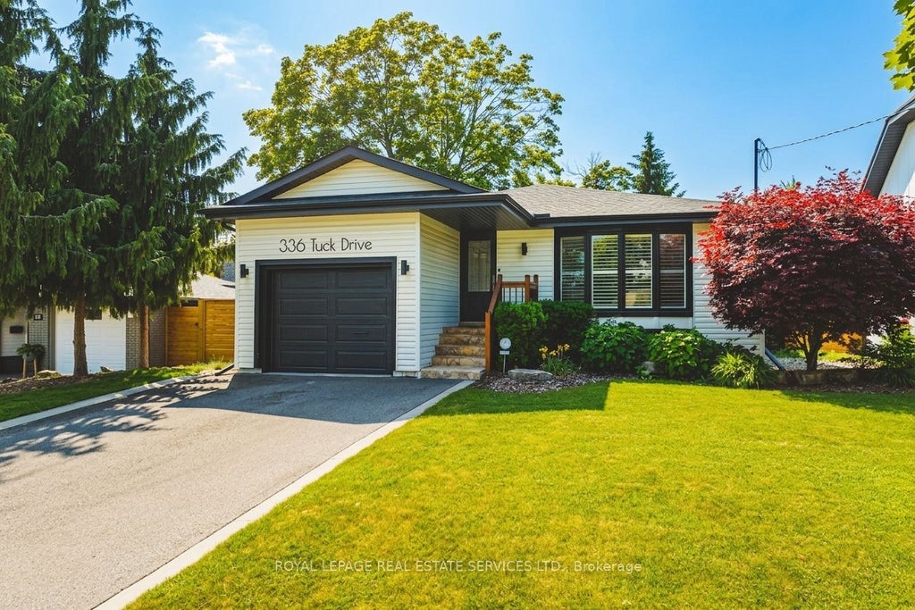 Photo of 336 Tuck Drive, Burlington, ON L7L 2R3 (MLS # W13433580)