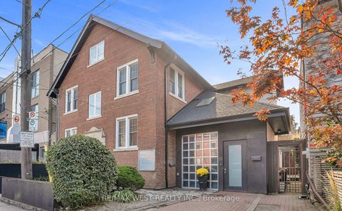 53 Argyle Street Toronto ON M6J 1N8