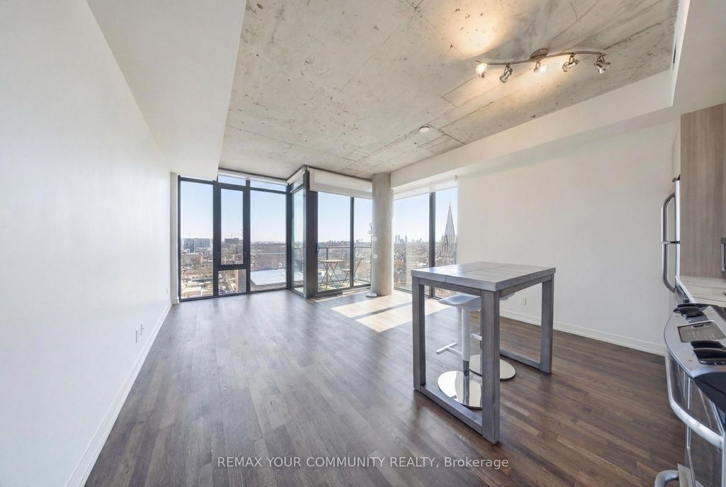 Photo of 95 Bathurst Street #1307, Toronto, ON M5V 0H7 (MLS # C12825338)