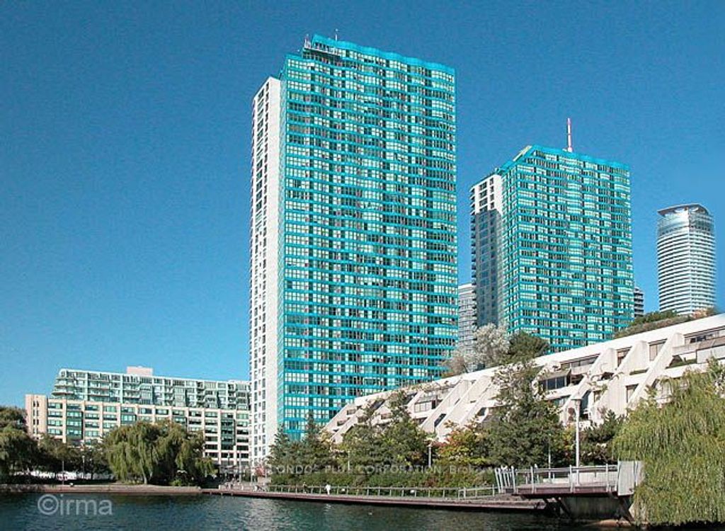 Photo of 99 Harbour Square #2702, Toronto, ON M5J 2H2 (MLS # C12917426)