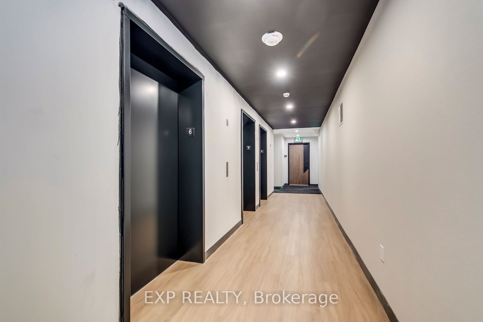 1037 The Queensway N/A 608