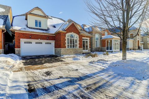 203 Everett Street Markham ON L6E 1H2