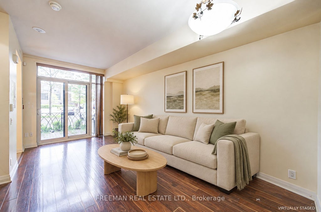 Photo of 5 Valhalla Inn Road #TH108, Toronto, ON M9B 0B1 (MLS # W14096372)