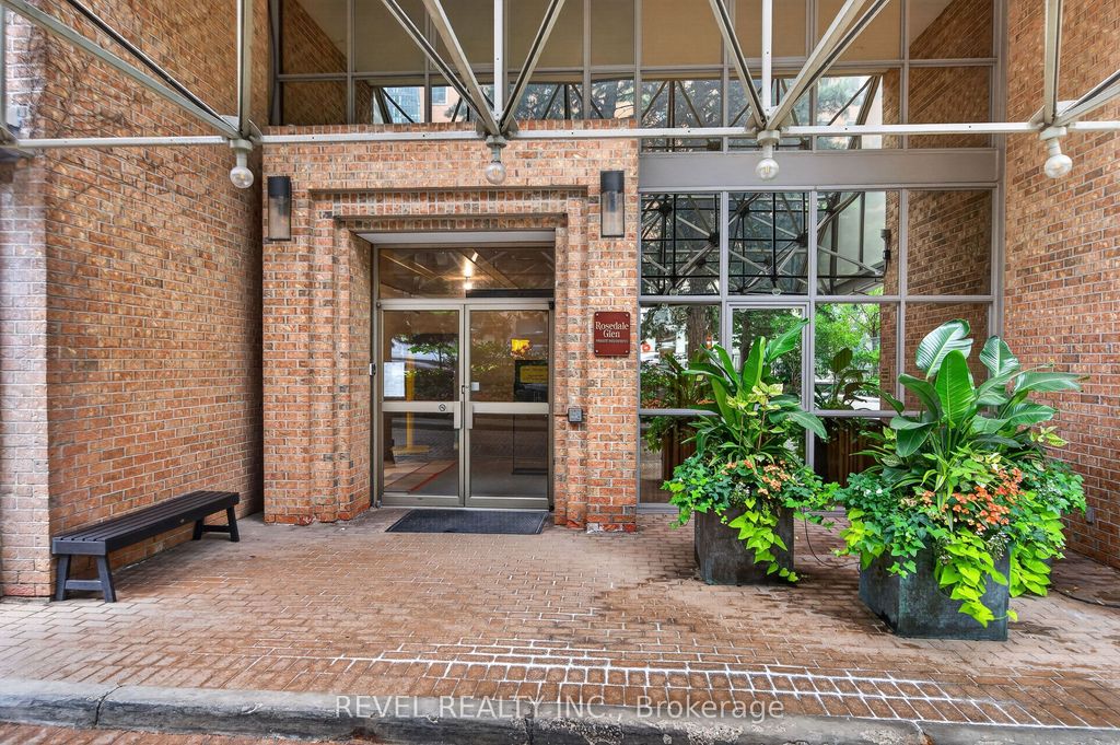 Photo of 278 Bloor Street E #2301, Toronto, ON M4W 3M4 (MLS # C13593752)
