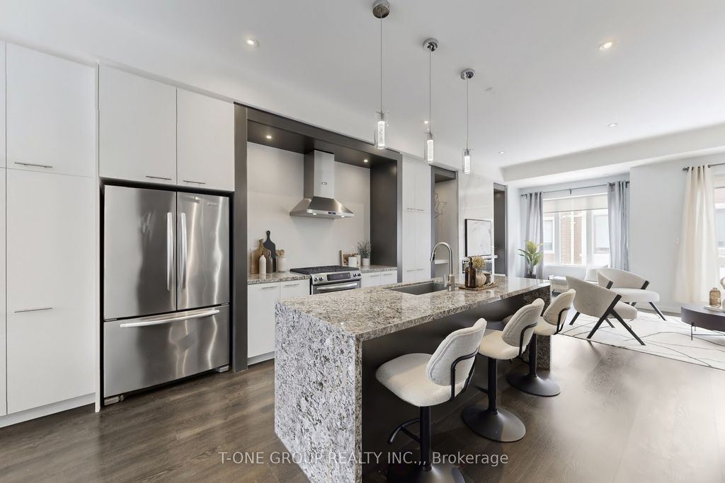 Photo of 27 Genuine Lane, Richmond Hill, ON L4B 0E5 (MLS # N12901042)