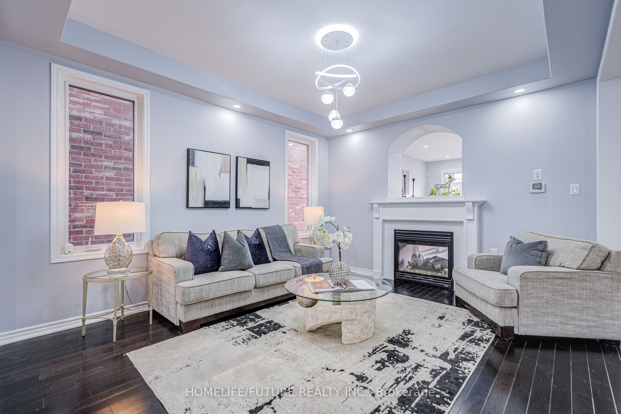342 Laundon Terrace