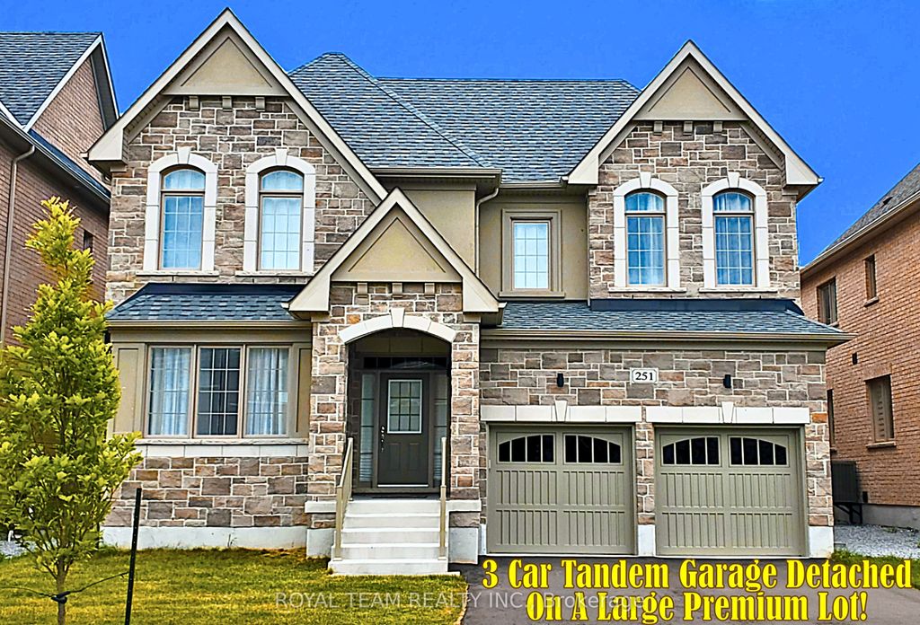 Photo of 251 Danny Wheeler Boulevard, Georgina, ON L4P 0J9 (MLS # N12533370)
