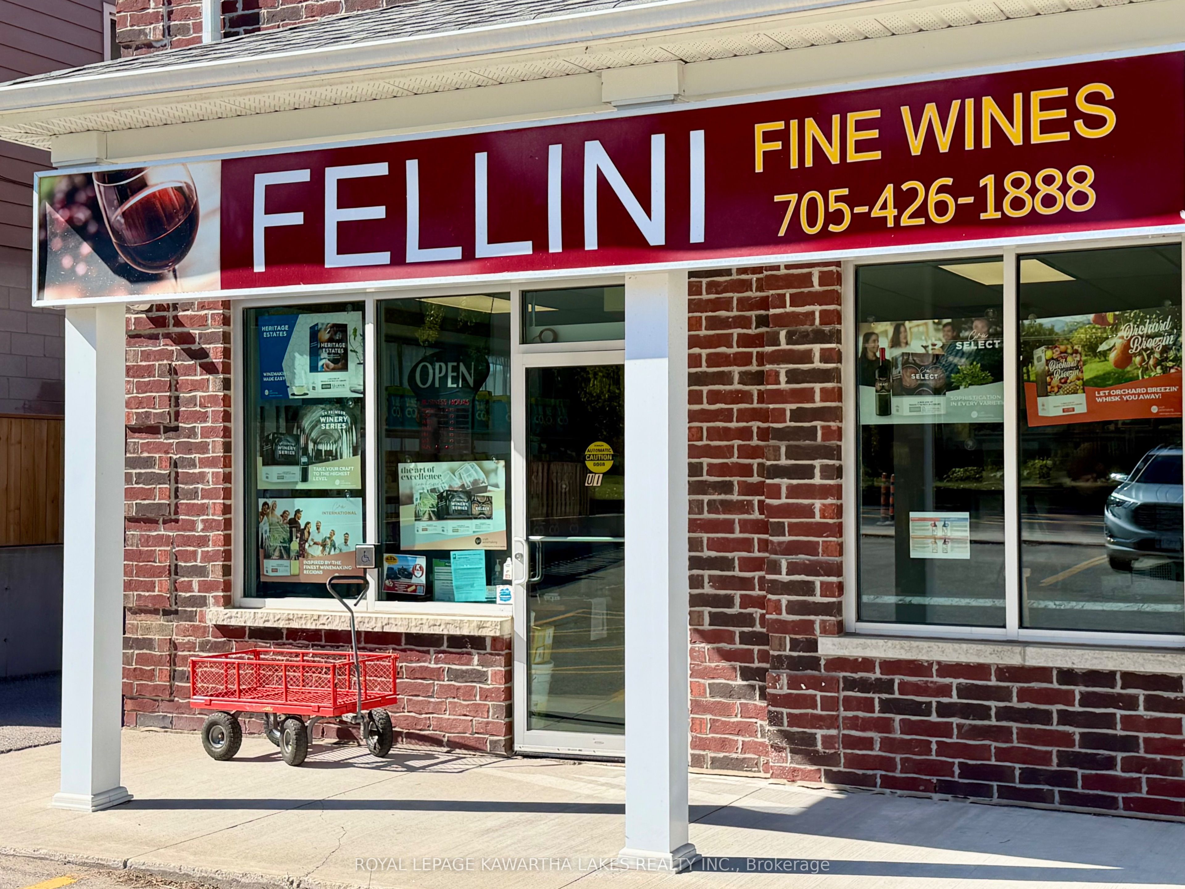 448 Osborne Street 1