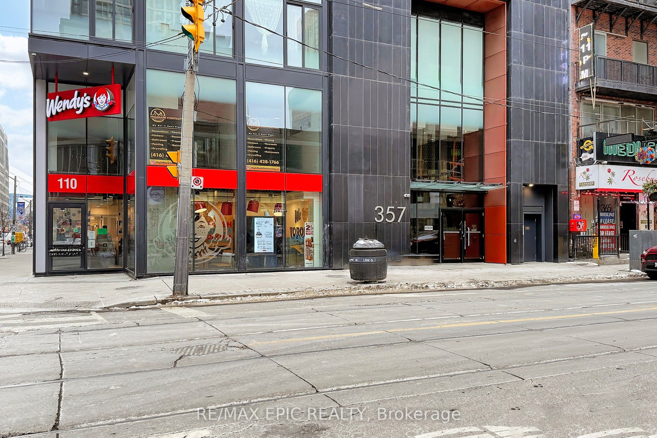357 King Street W 2906