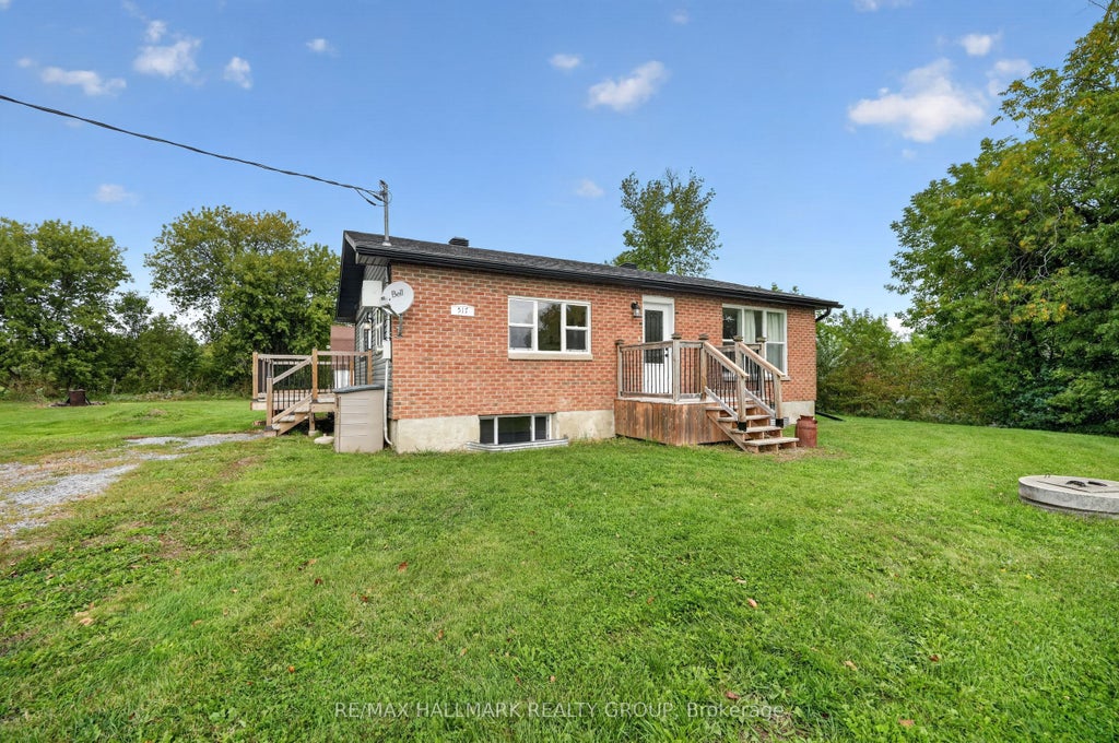 Photo of 517 Butler Road, Clarence-Rockland, ON K0A 2A0 (MLS # X13804742)