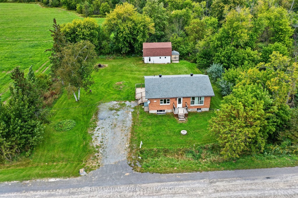 Photo of 517 Butler Road, Clarence-Rockland, ON K0A 2A0 (MLS # X13804742)