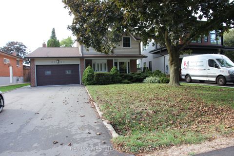 3121 Victoria Street Oakville ON L6L 1K3