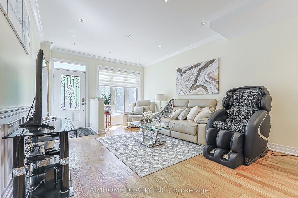 Photo of 386 Jones Avenue W, Toronto, ON M4J 3G3 (MLS # E13453998)