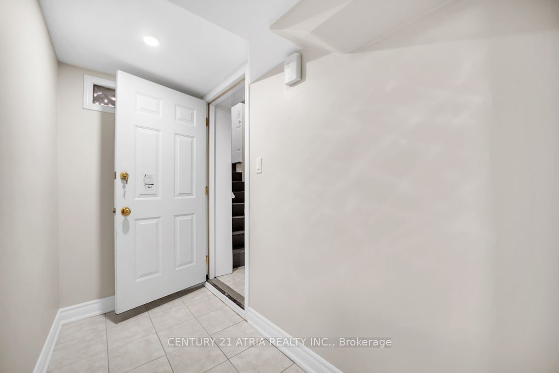38 Pickett Crescent Basement