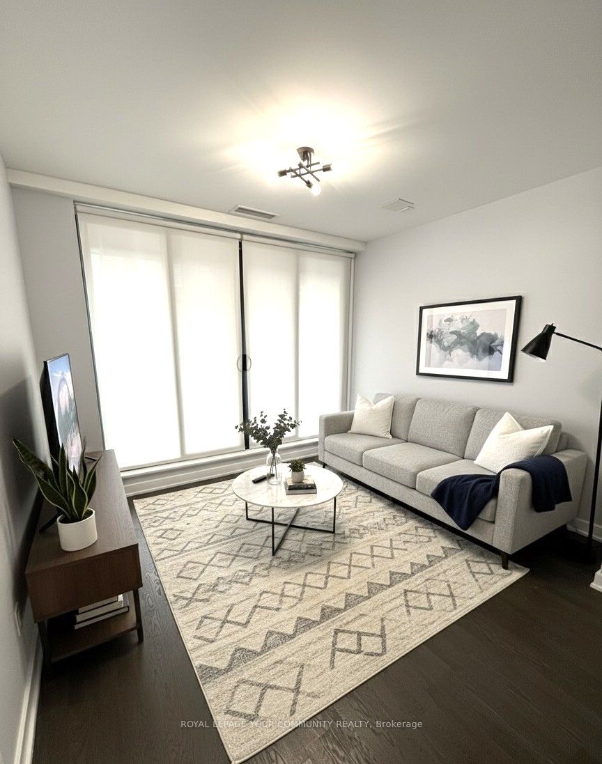 8 Dovercourt Road 1105