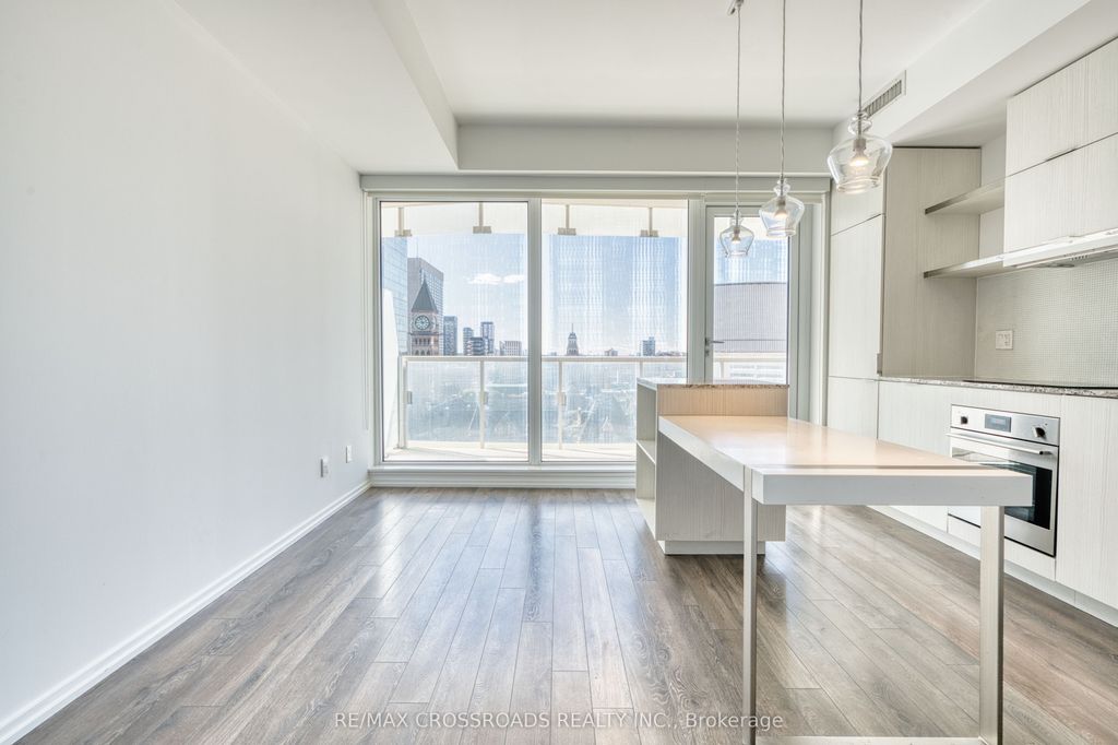 Photo of 197 Yonge Street #1510, Toronto, ON M5B 0C1 (MLS # C12766288)