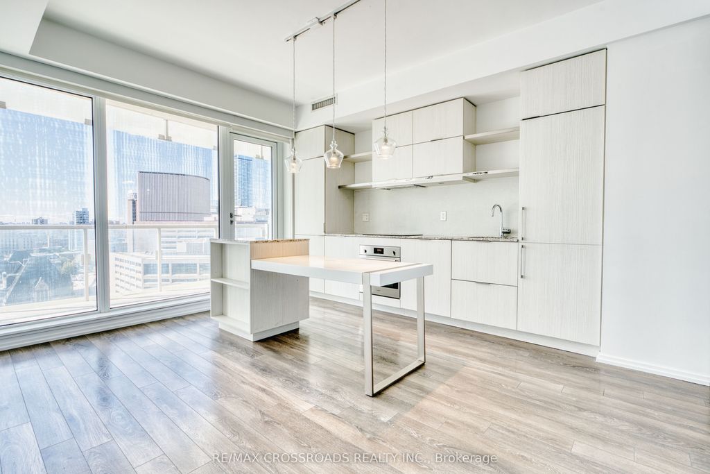 Photo of 197 Yonge Street #1510, Toronto, ON M5B 0C1 (MLS # C12766288)