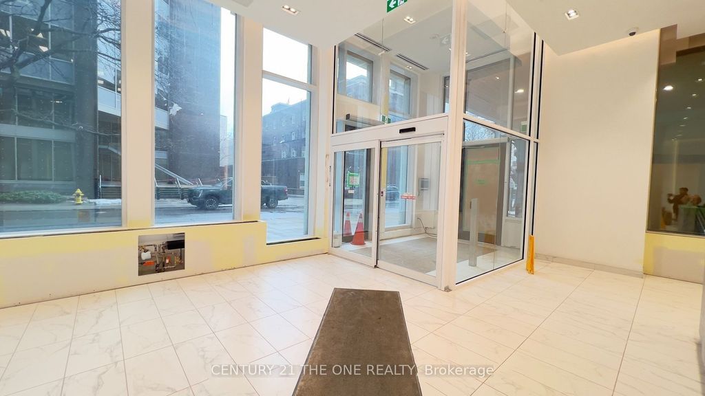 Photo of 230 Simcoe Street #2417, Toronto, ON M5T 1T4 (MLS # C12998588)
