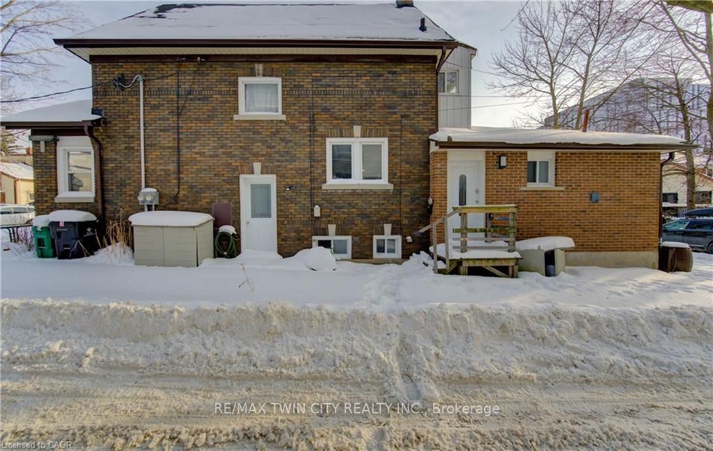 Photo of 61 WATERLOO Street, Kitchener, ON N2H 3V1 (MLS # X12767854)