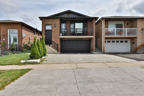 Photo of 21 Avon Crescent, Vaughan, ON L4L 1H4 (MLS # N12426816)