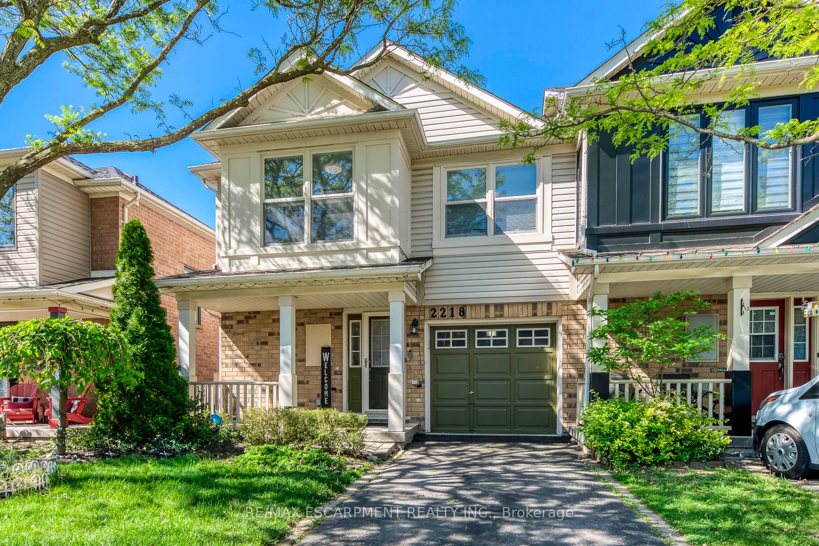 2218 Shadetree Avenue