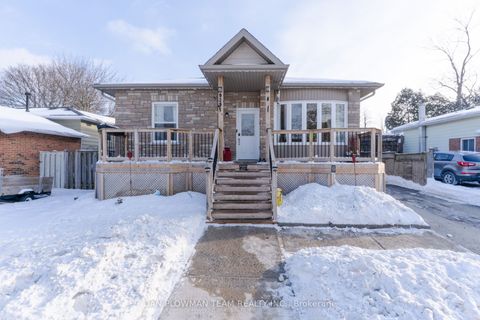 Photo of 929 Dublin Street, Whitby, ON L1N 1Y9 (MLS # E12784152)