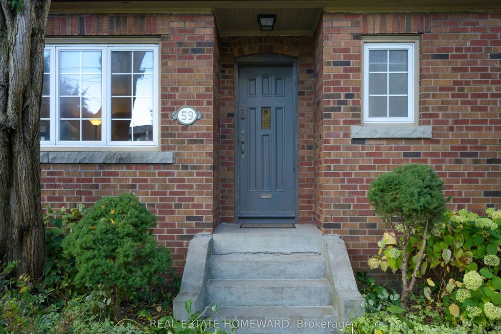 Photo of 59 Parkview Hill Crescent, Toronto, ON M4B 1R1 (MLS # E12913704)
