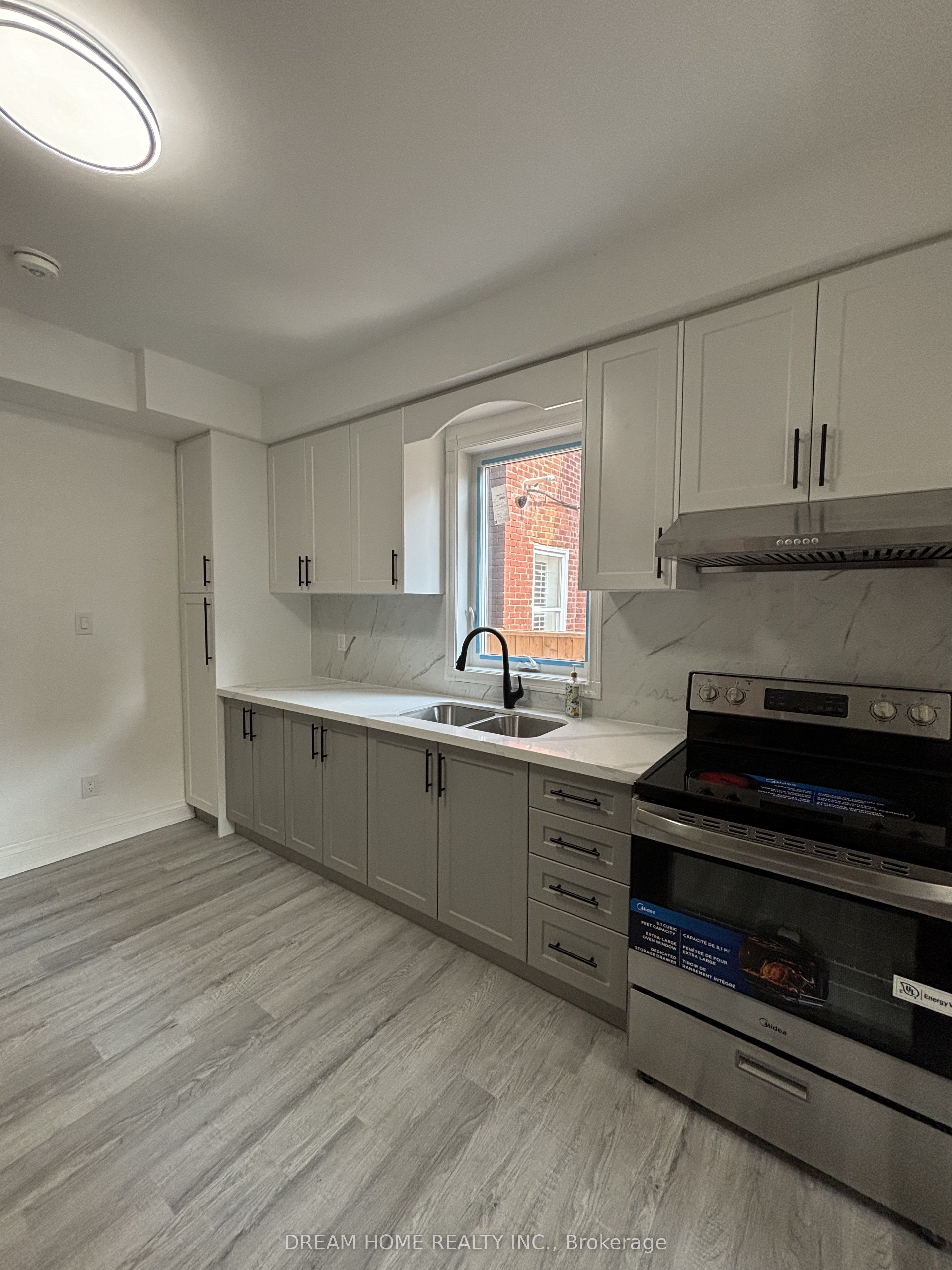 262 clinton Street 201