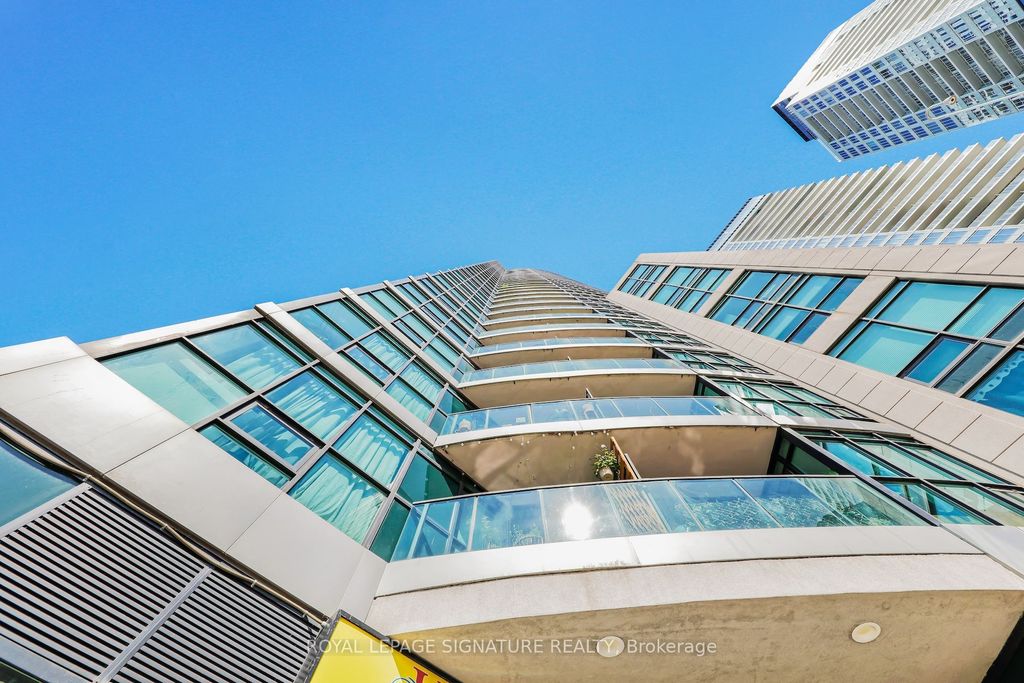 Photo of 600 Fleet Street #2405, Toronto, ON M5V 1B7 (MLS # C12416213)