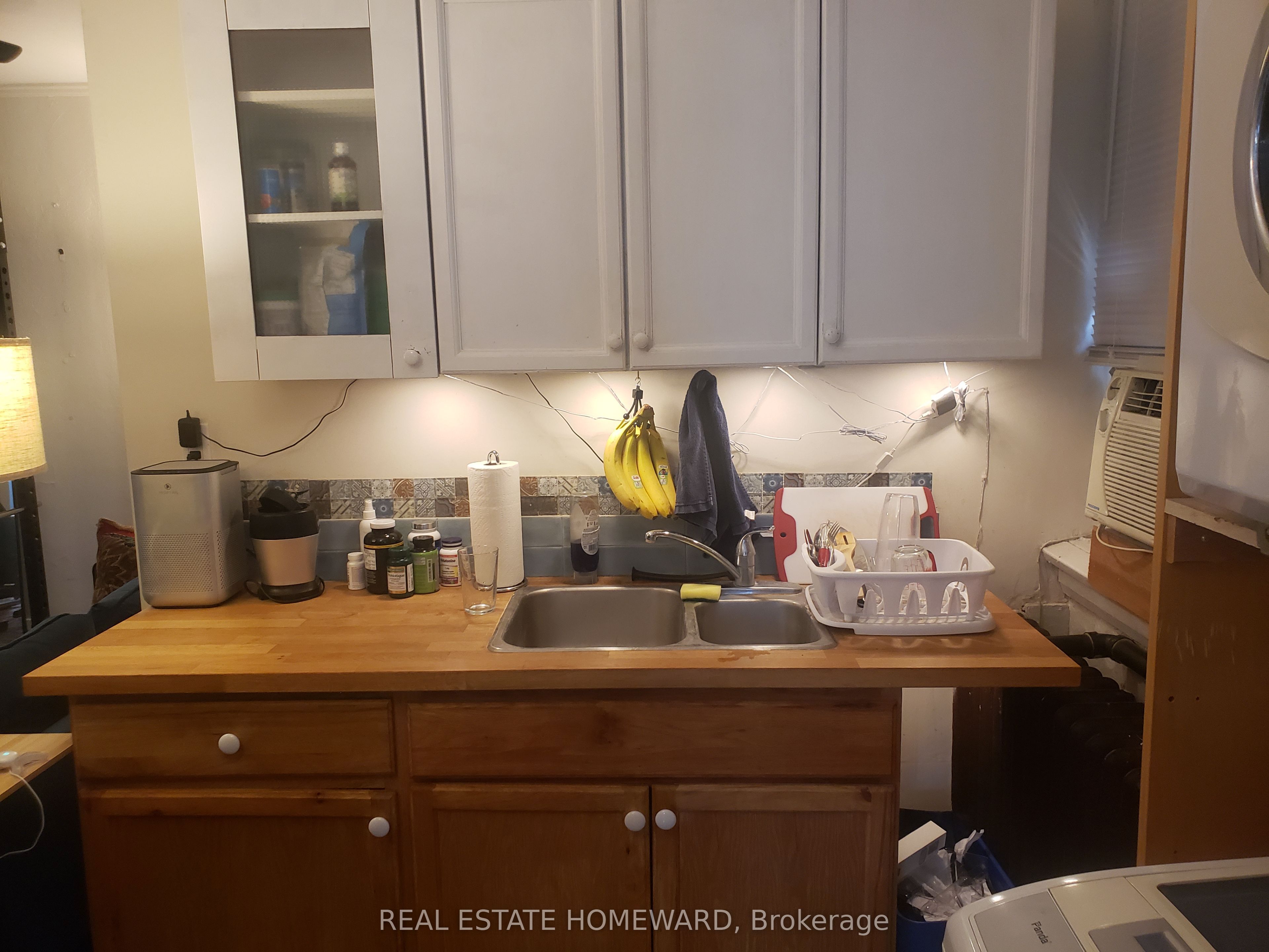 459 Parkside Drive D-2nd flr Front