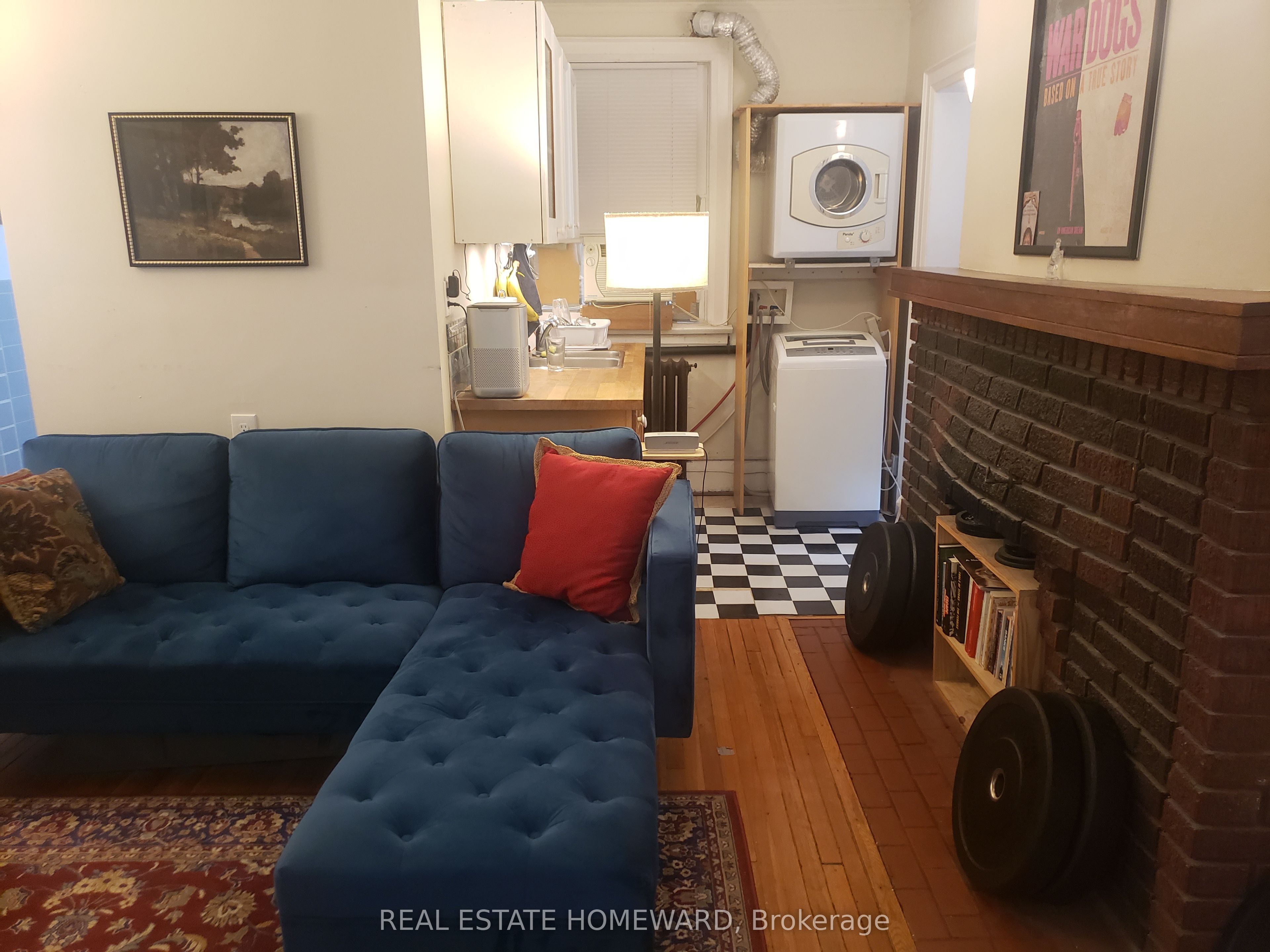 459 Parkside Drive D-2nd flr Front
