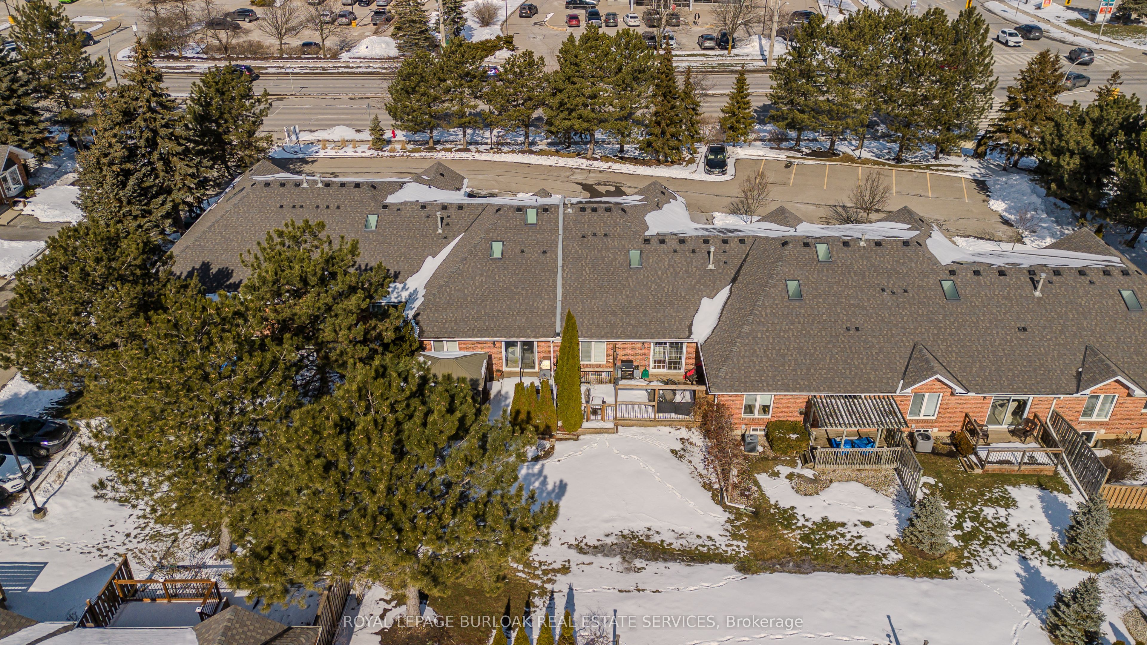 20 Meadowlands Boulevard 26