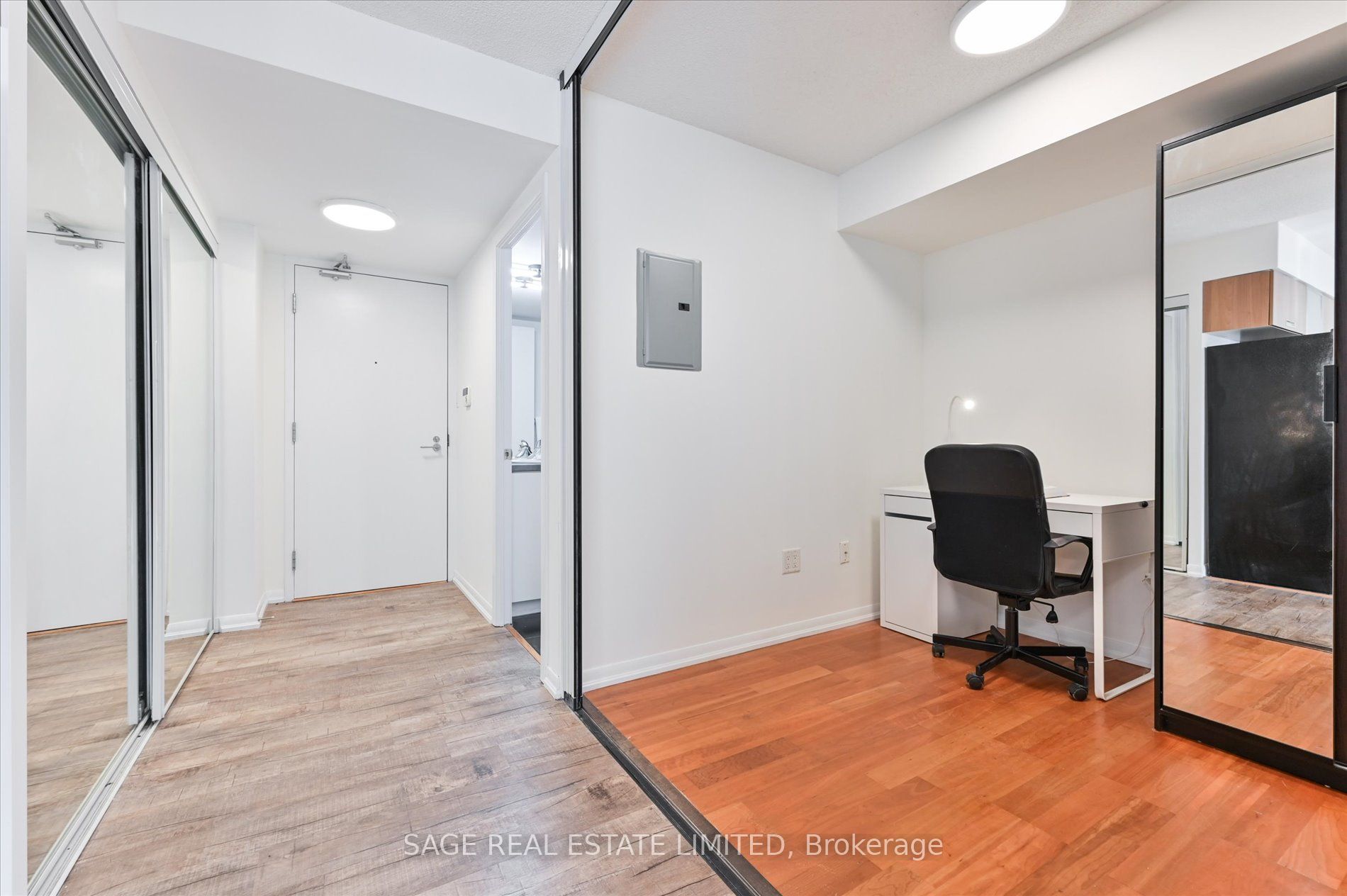 38 Grenville Street 902