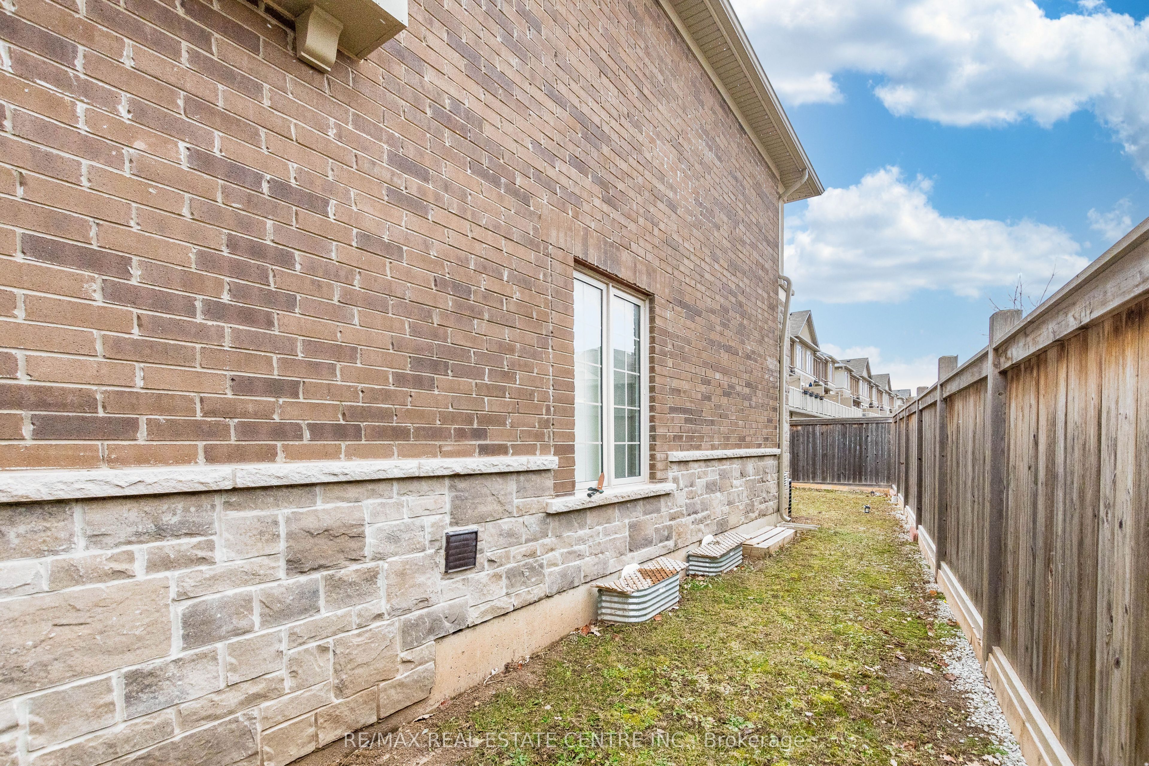 3254 Mockingbird Common N/A