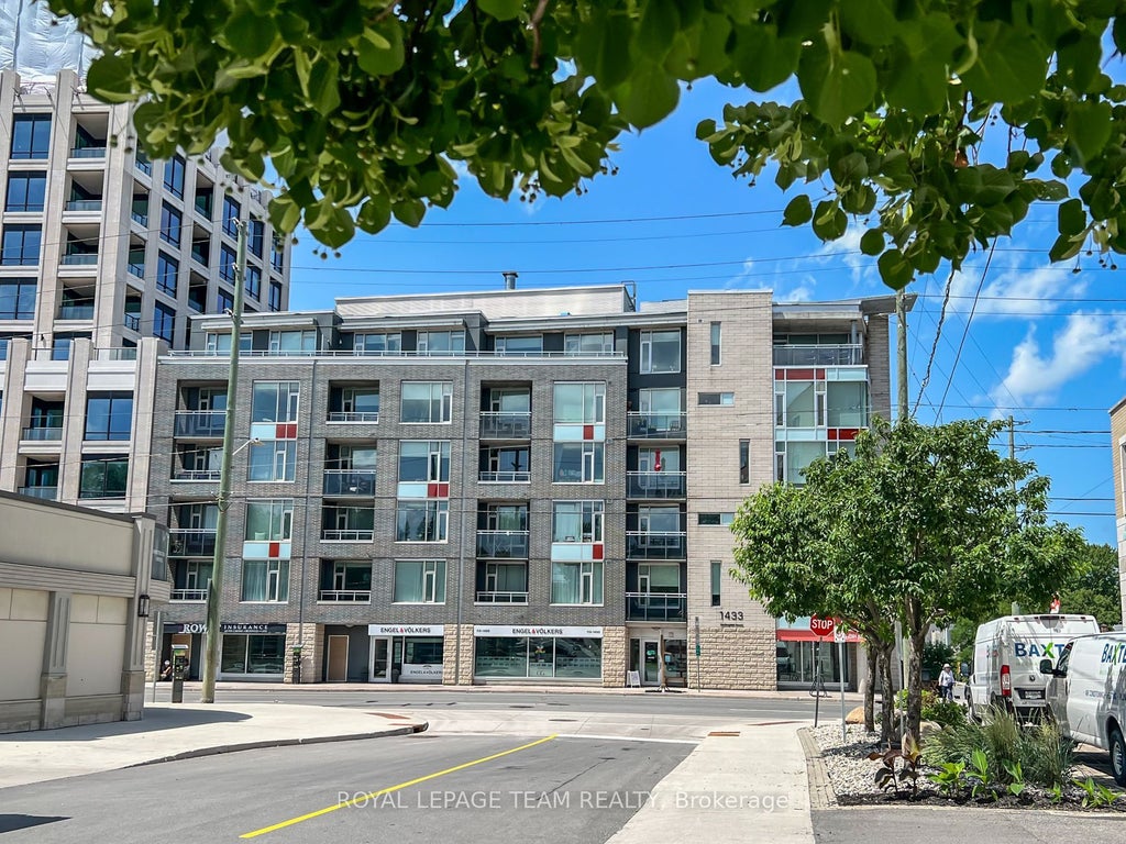 Photo of 1433 WELLINGTON Street W #302, Tunneys Pasture and Ottawa West, ON K1Y 2X4 (MLS # X13518464)