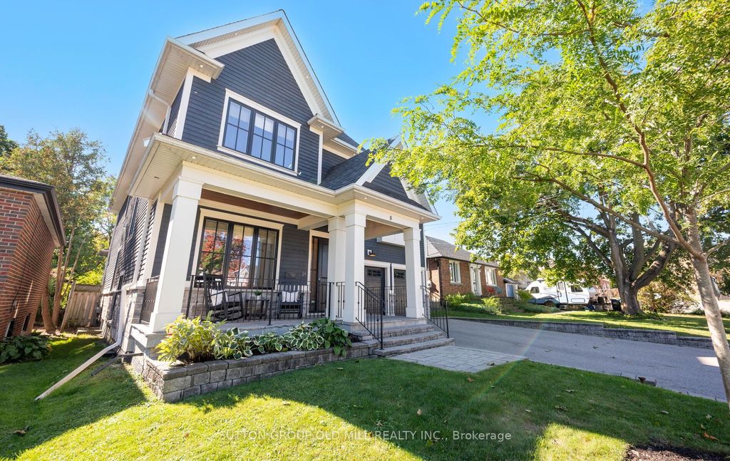 Photo of 8 Cumberland Drive, Mississauga, ON L5G 3M6 (MLS # W12457908)