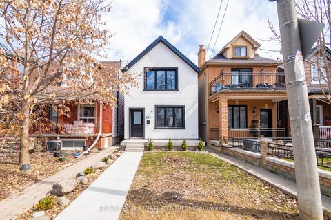 589 St Clarens Avenue Toronto ON M6H 3W8