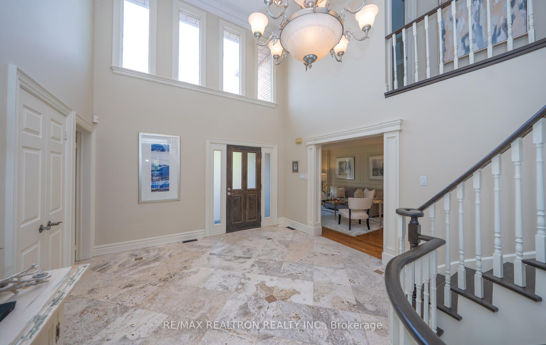 53 Hefhill Court