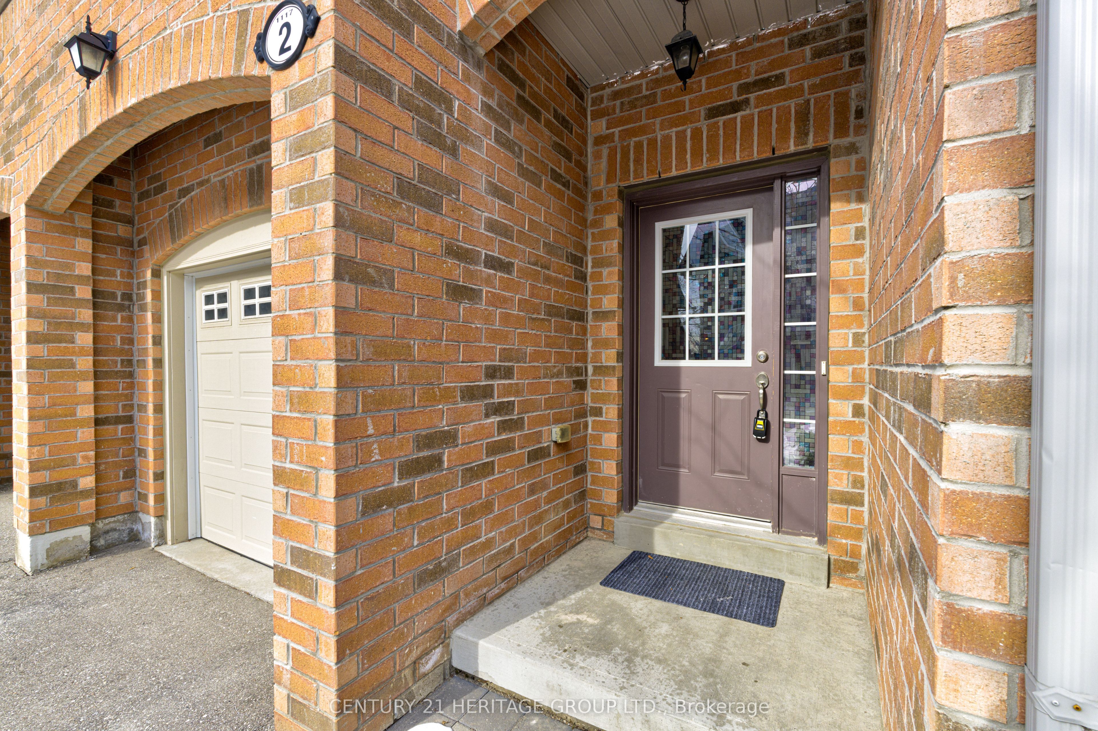 1117 Haig Boulevard 2