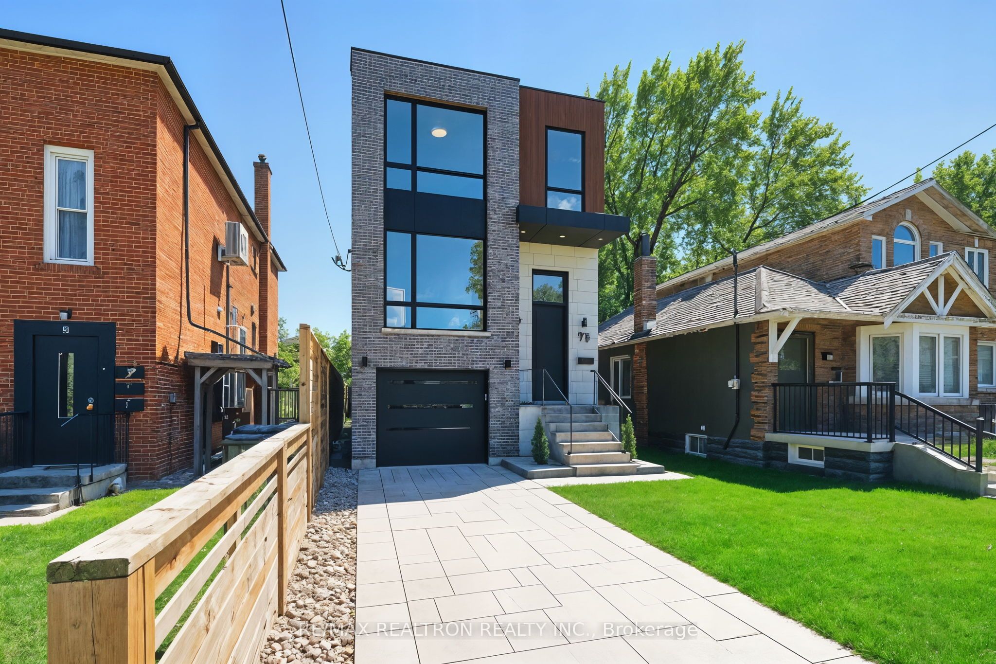 7B Bracebridge Avenue
