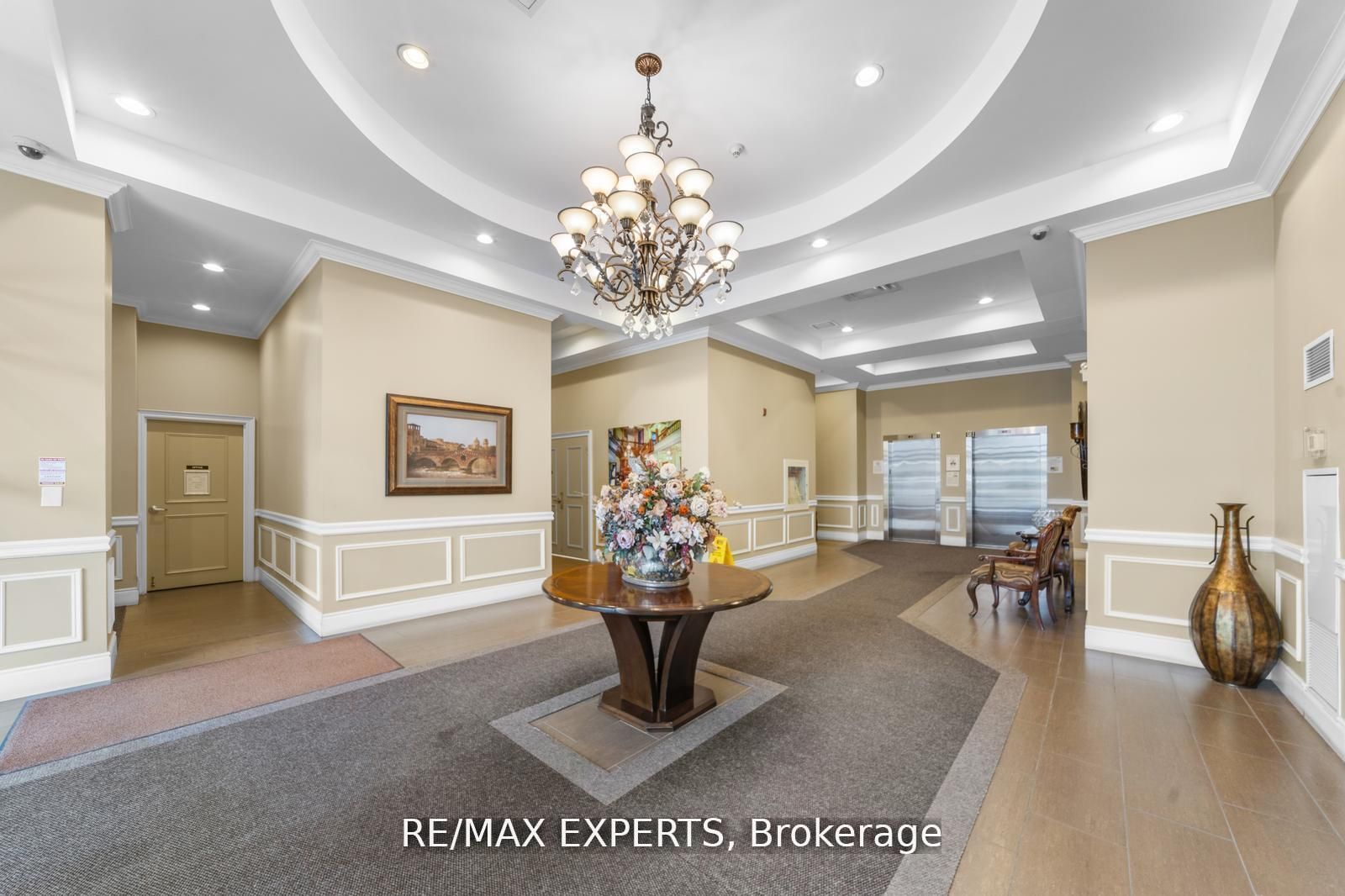 10211 Keele Street 105