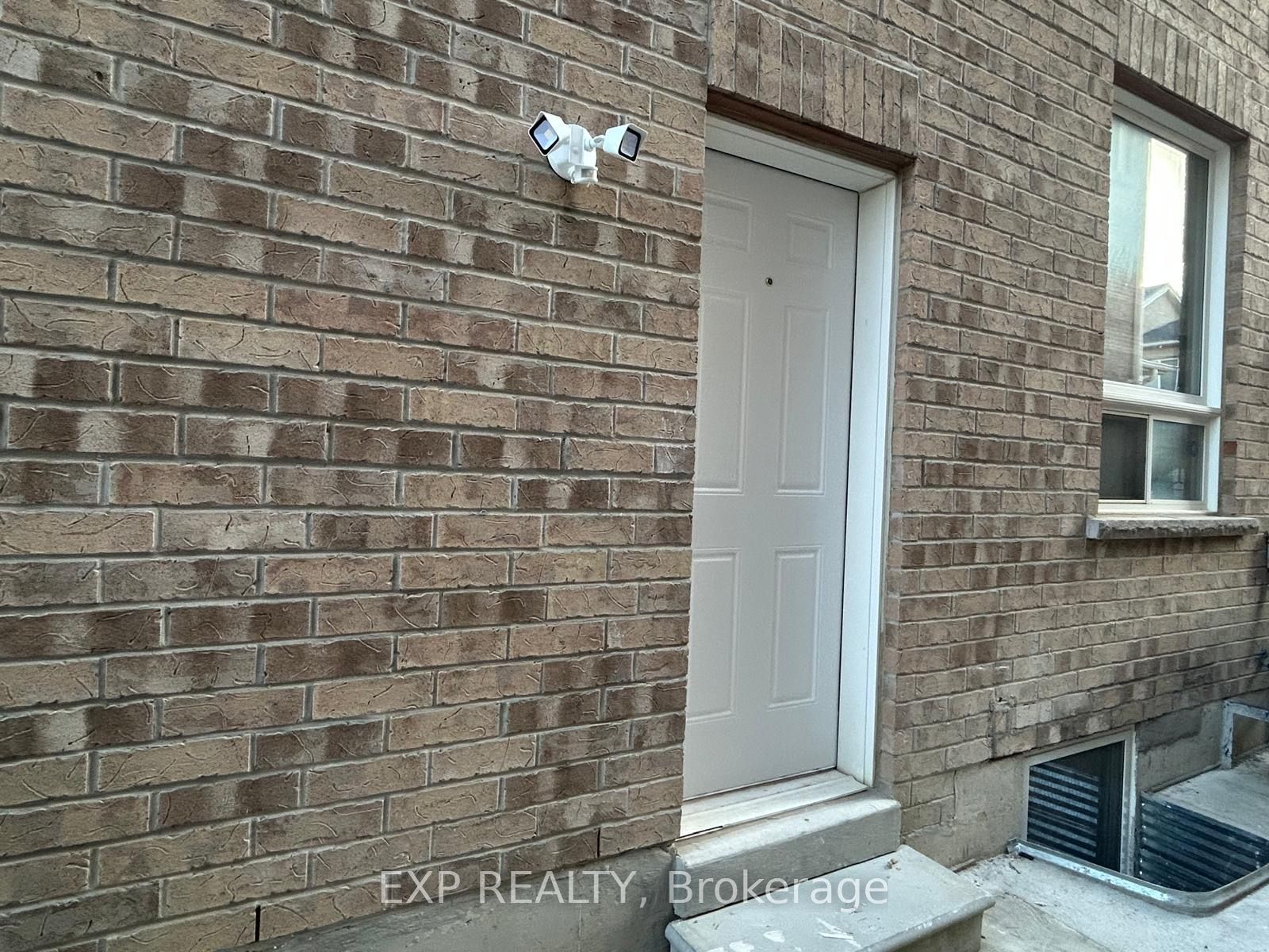 10 Alicewood Grove Bsmt