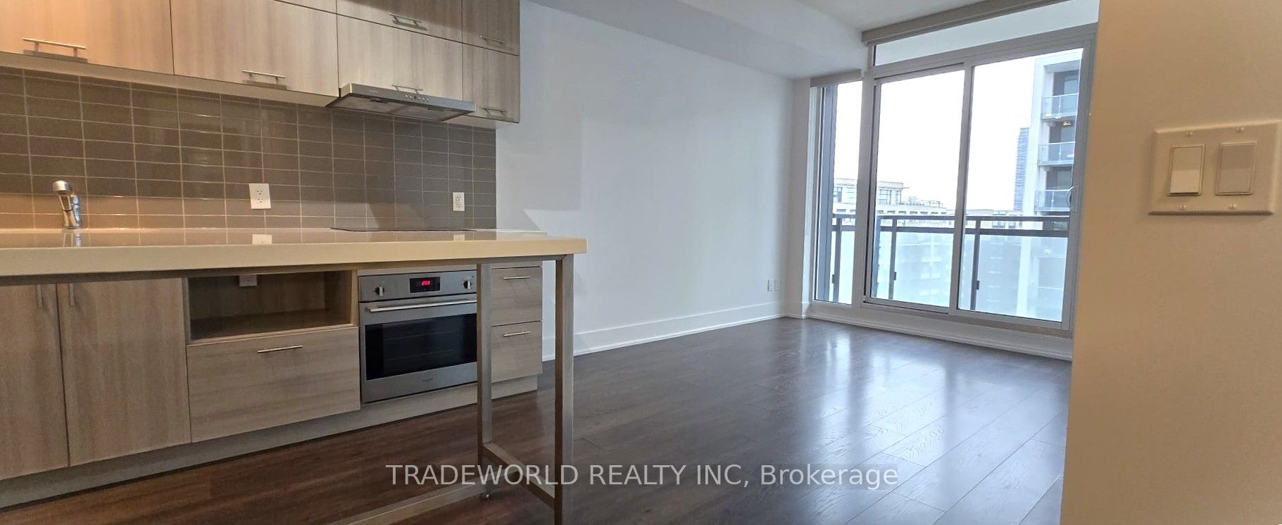 8081 Birchmount Road 913