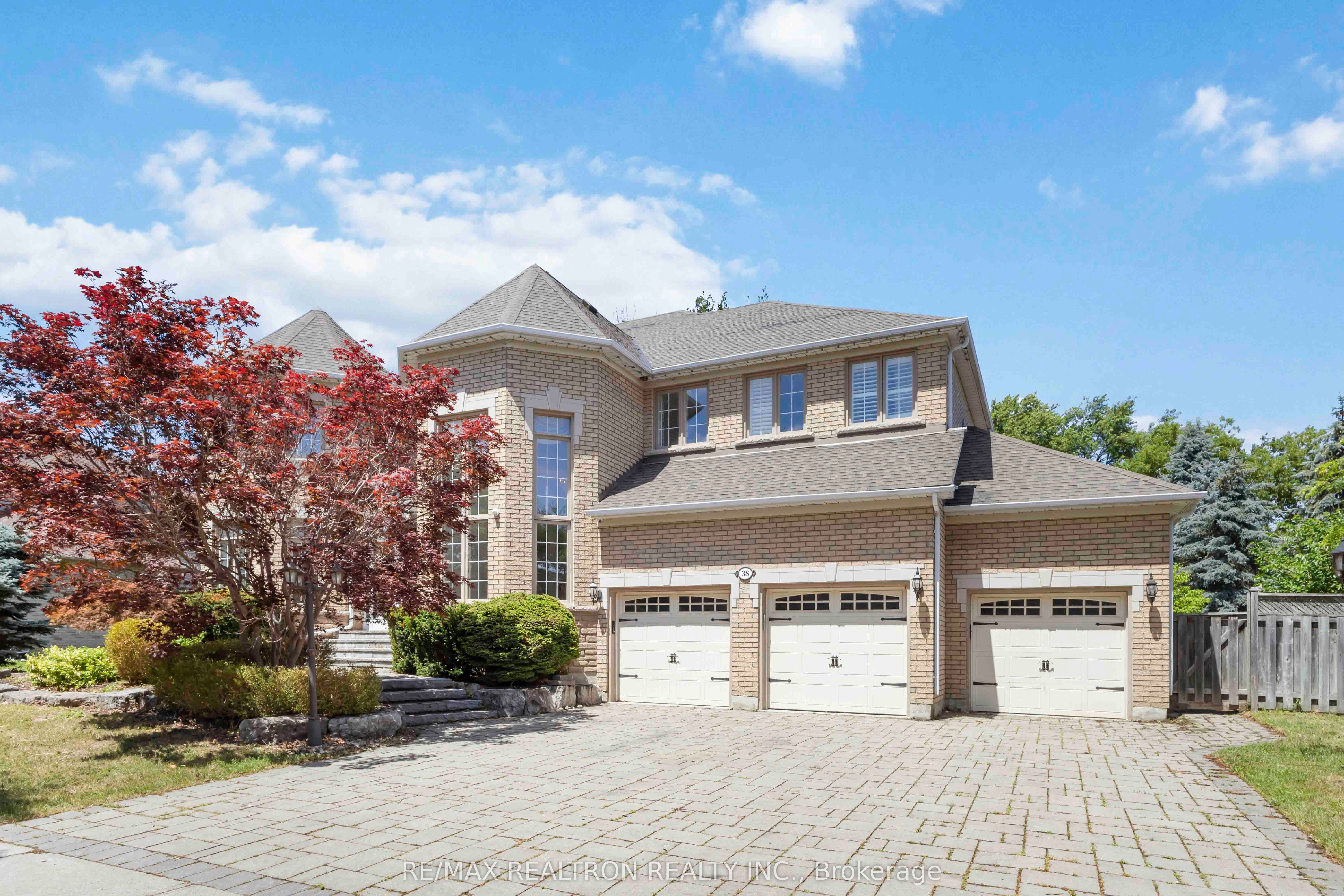 38 Forester Crescent