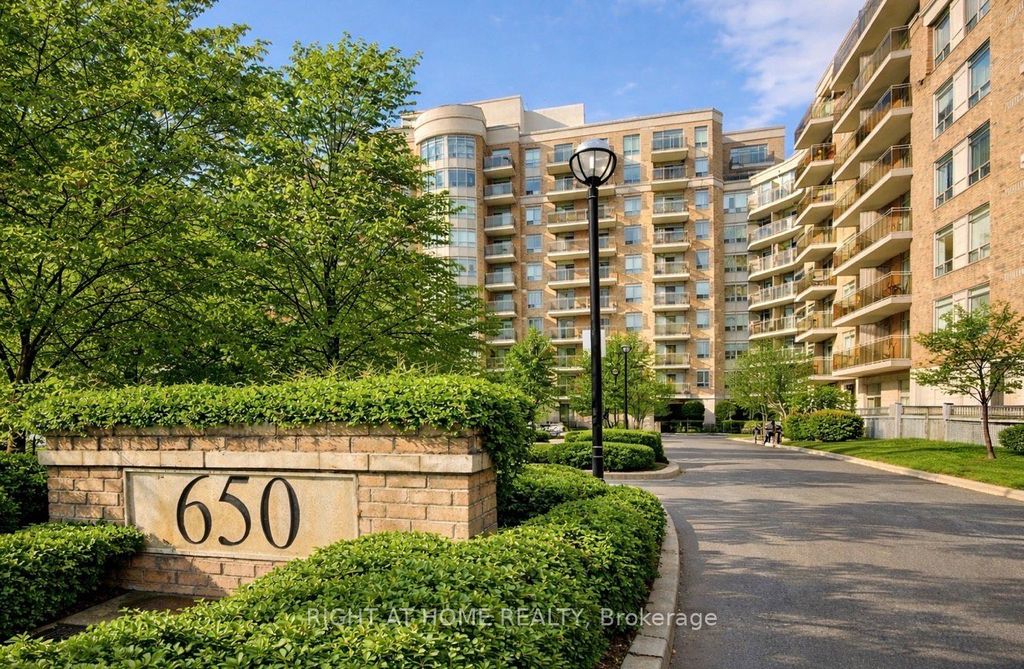Photo of 650 Lawrence Avenue W #622, Toronto, ON M6A 3E8 (MLS # C12852294)