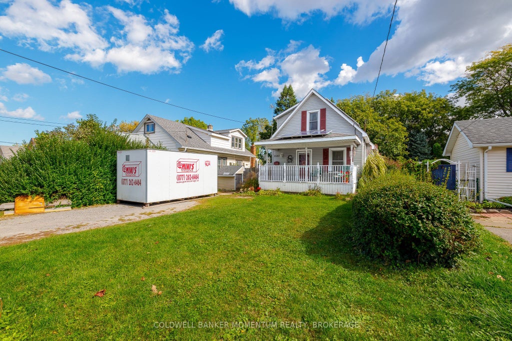 Photo of 5542 Highland Avenue, Niagara Falls, ON L2G 4W7 (MLS # X13886128)